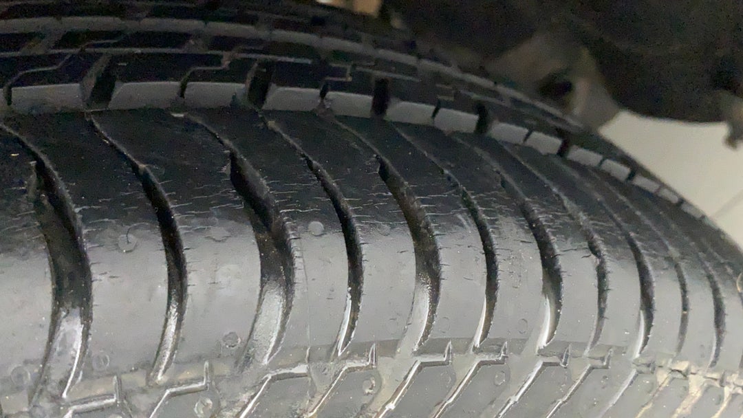 Right Rear Tyre Tread