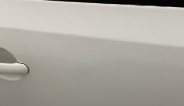2016 Volkswagen Polo COMFORTLINE 1.5L, Diesel, Manual, 82,654 km, Driver-side door - Minor scratches