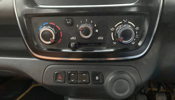 2016 Renault Kwid RXT 0.8, Petrol, Manual, 80,786 km, AC Unit - Directional switch has minor damage