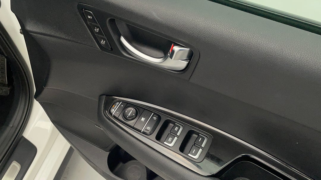 2019 Kia Optima Gt Nav (black Leather) Sunroof, Automatic, 117081 km, Drivers Side Door Panel Controls