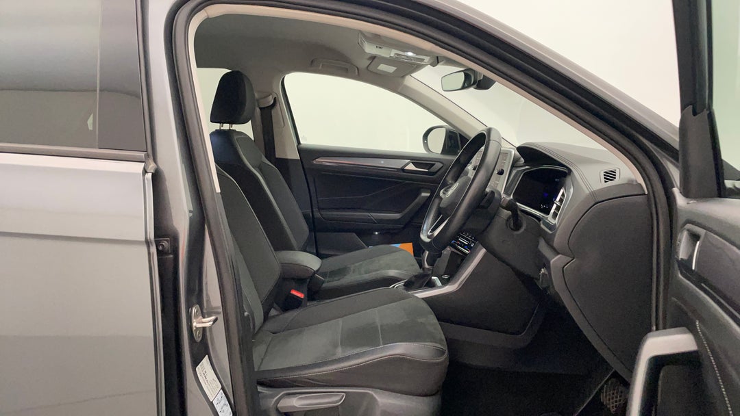 2022 Volkswagen T-roc 110tsi Style, Automatic, 46821 km, Right Side Front Door Cabin View