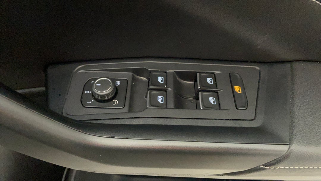 2022 Volkswagen T-roc 110tsi Style, Automatic, 46821 km, Drivers Side Door Panel Controls