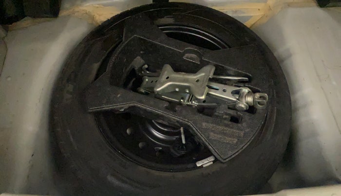 2017 Maruti Celerio ZXI AMT, Petrol, Automatic, 69,359 km, Dicky (Boot door) - Tool missing