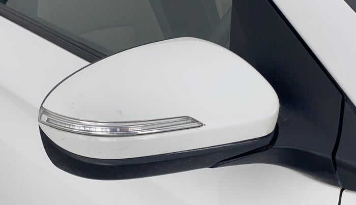 2016 Hyundai Elite i20 SPORTZ 1.2, Petrol, Manual, 9,009 km, Right rear-view mirror - Folding motor not working
