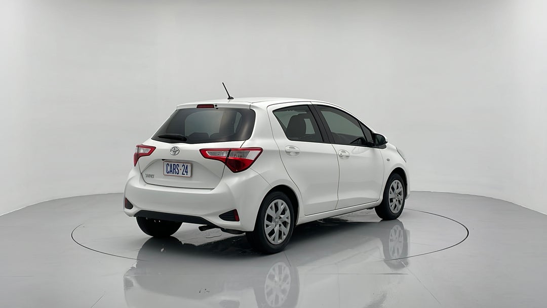 Right Back Diagonal (45- Degree) View