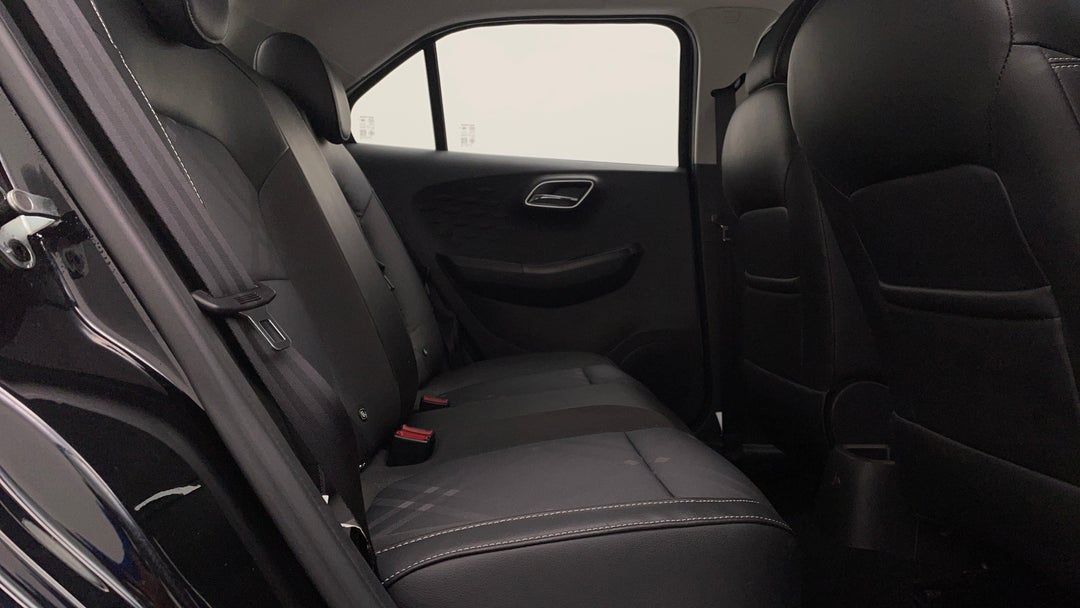 2021 MG 3 Auto Excite (with Navigation), Automatic, 17414 km, Right Side Rear Door Cabin View