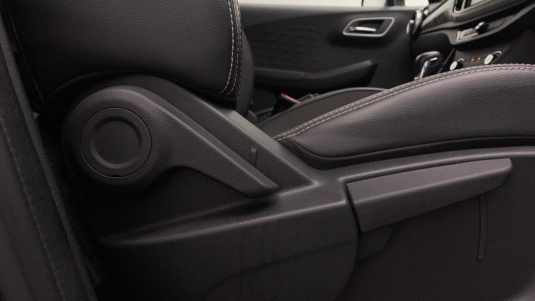 2021 MG 3 Auto Excite (with Navigation), Automatic, 17414 km, Drivers Side Adjustment Panel