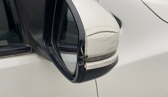 2015 Honda City 1.5L I-VTEC VX CVT, Petrol, Automatic, 47,484 km, Right rear-view mirror - Cover has minor damage