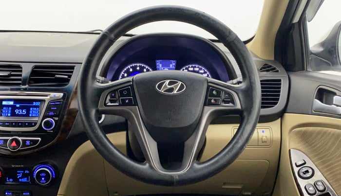 2015 Hyundai Verna FLUIDIC 4S 1.6 VTVT S(O), Petrol, Manual, 35,276 km, Steering Wheel Close Up