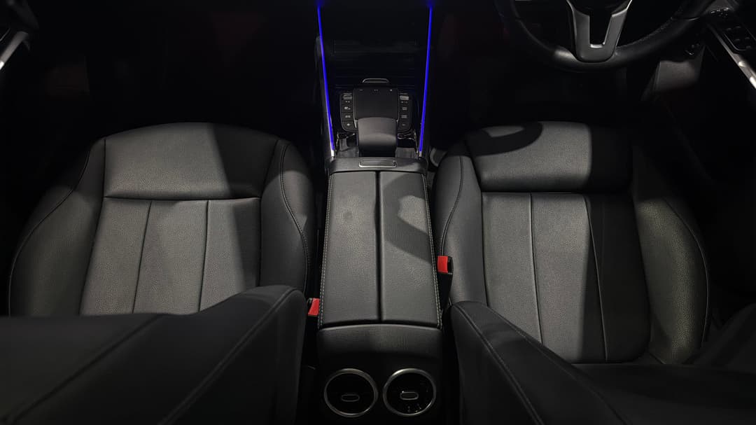 2022 Mercedes-benz Eqb 250, Automatic, 41050 km, Center Console