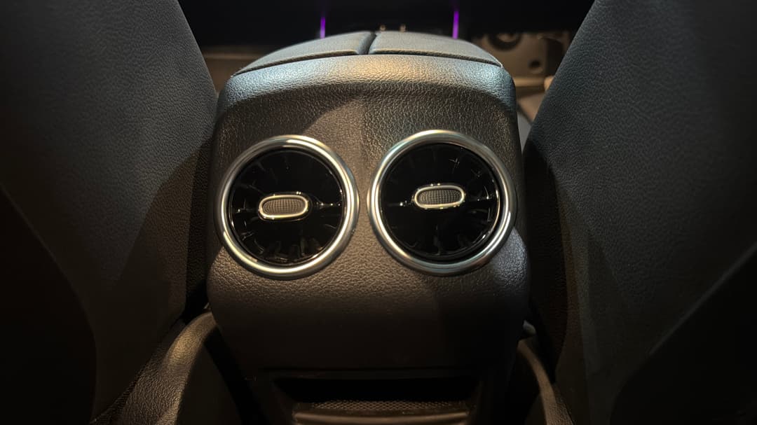 2022 Mercedes-benz Eqb 250, Automatic, 41050 km, Rear A/C Vent