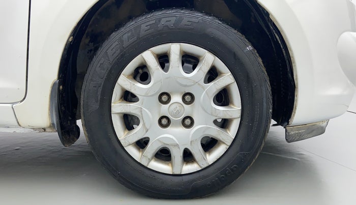 2011 Hyundai i20 MAGNA (O) 1.2, Petrol, Manual, 73,221 km, Right Front Wheel
