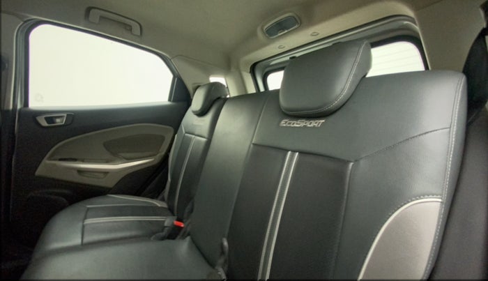 2013 Ford Ecosport 1.0 ECOBOOST TITANIUM, Petrol, Manual, 72,127 km, Right Side Rear Door Cabin