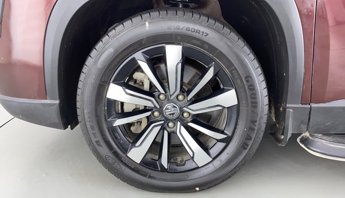 2020 MG HECTOR PLUS SHARP DCT, Petrol, Automatic, 34,287 km, Left Front Wheel