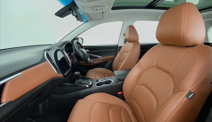 2020 MG HECTOR PLUS SHARP DCT, Petrol, Automatic, 34,287 km, Right Side Front Door Cabin