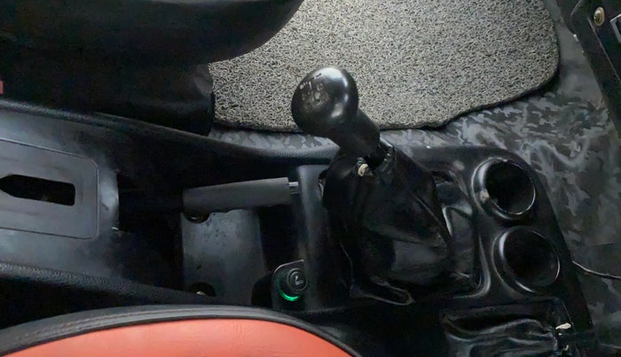 2011 Mahindra Thar CRDE 4X4 AC, Diesel, Manual, 60,803 km, Gear Lever