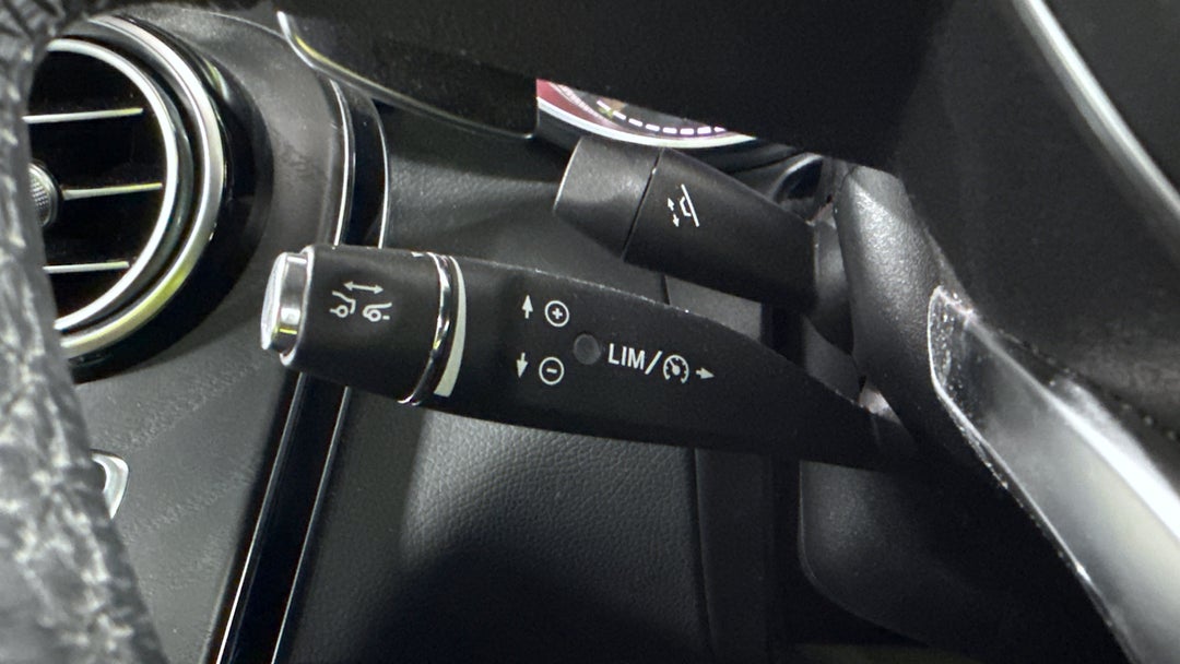 2019 Mercedes-benz GLC 250, Automatic, 66864 km, Cruise Control