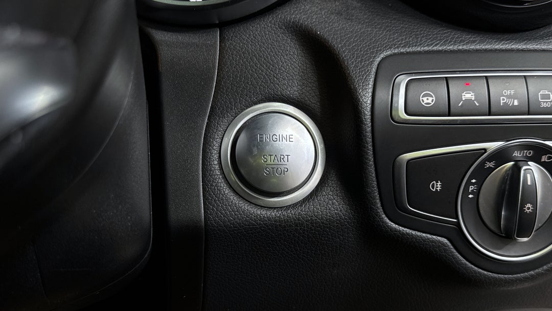 2019 Mercedes-benz GLC 250, Automatic, 66864 km, Keyless / Button Start