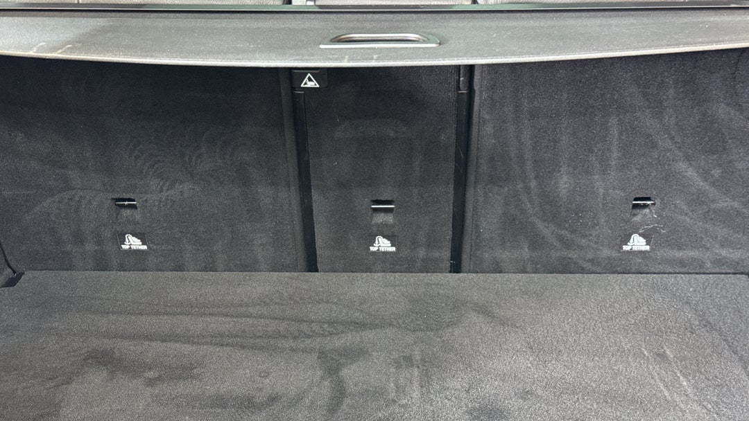 2019 Mercedes-benz GLC 250, Automatic, 66864 km, Child Seat Anchor Points