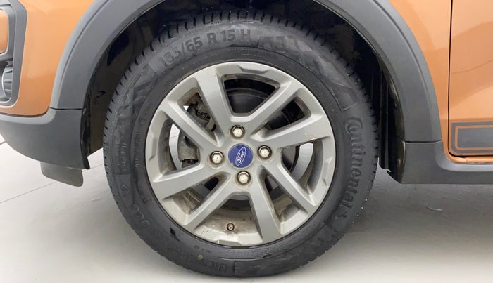 2019 Ford FREESTYLE TITANIUM 1.5 DIESEL, Diesel, Manual, 64,774 km, Left Front Wheel