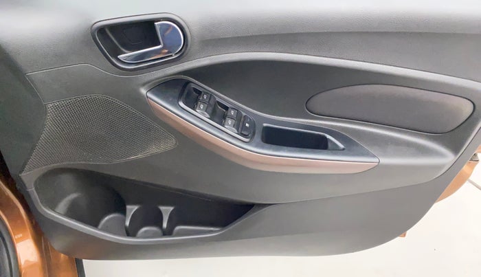 2019 Ford FREESTYLE TITANIUM 1.5 DIESEL, Diesel, Manual, 64,774 km, Driver Side Door Panels Control