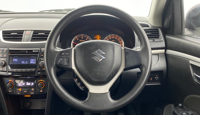 2016 Maruti Swift ZDI, Diesel, Manual, 47,034 km, Steering Wheel Close Up