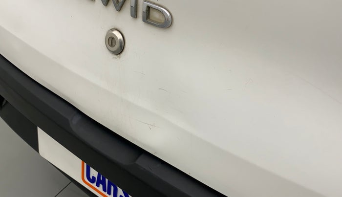 2018 Renault Kwid 1.0 RXT Opt, Petrol, Manual, 38,182 km, Dicky (Boot door) - Slightly dented
