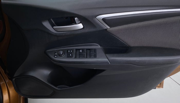 2017 Honda WR-V 1.5 i-DTEC VX MT, Diesel, Manual, 96,792 km, Driver Side Door Panels Control