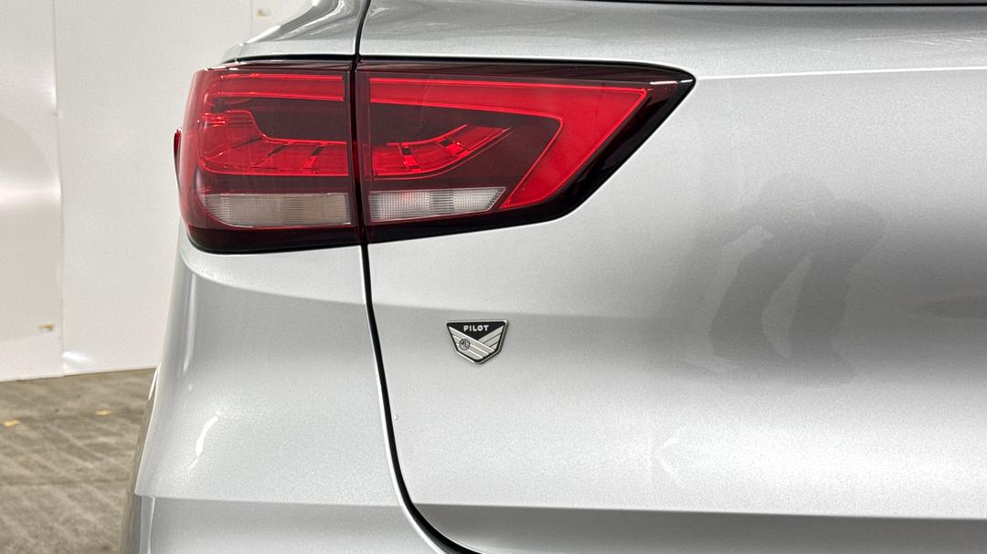 2022 MG Zst Core, Automatic, 26984 km, Badge (Boot Left Side)