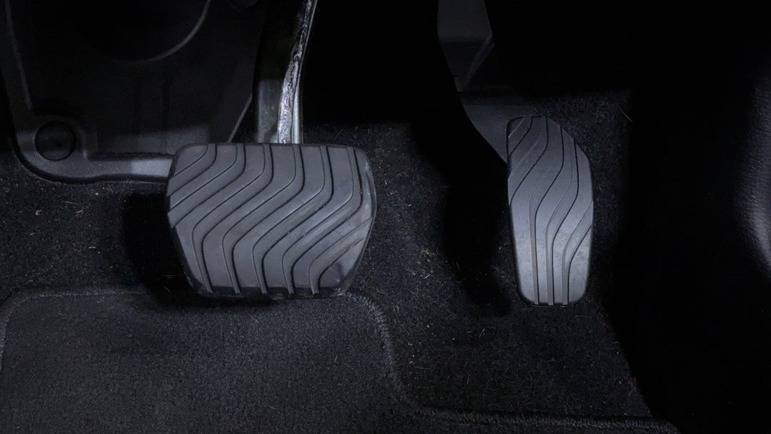 Pedals and Footmat