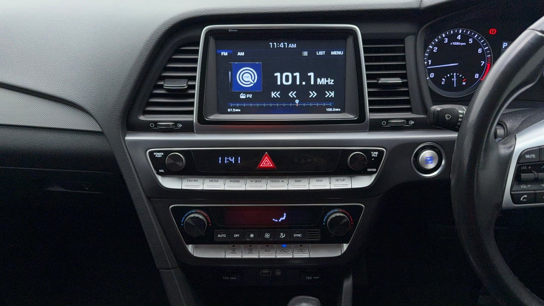 2018 Hyundai Sonata Active, Automatic, 144993 km, Center Console