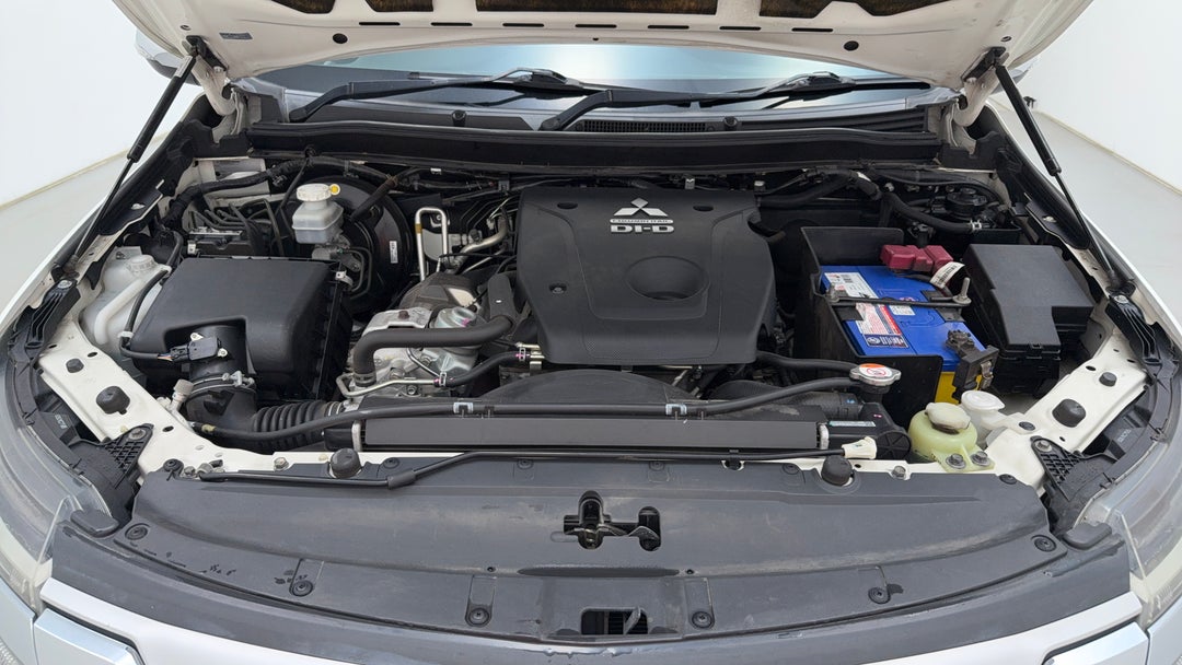 Open Bonnet (Engine)