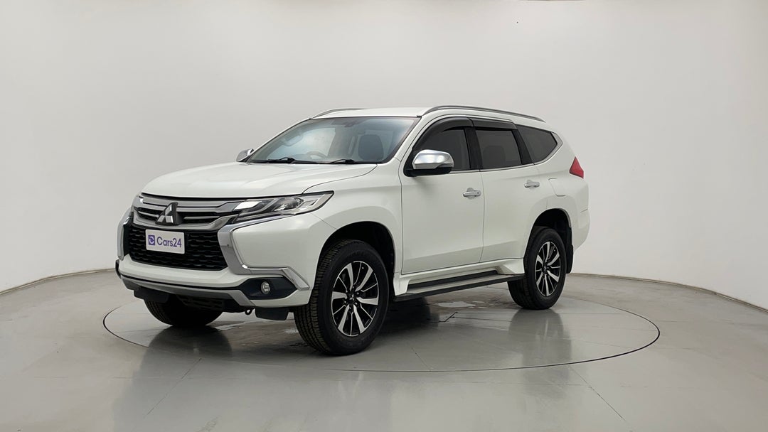 Left Front Diagonal (45- Degree) View