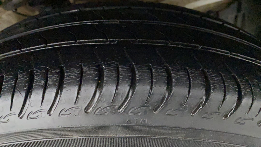 Left Front Tyre Tread