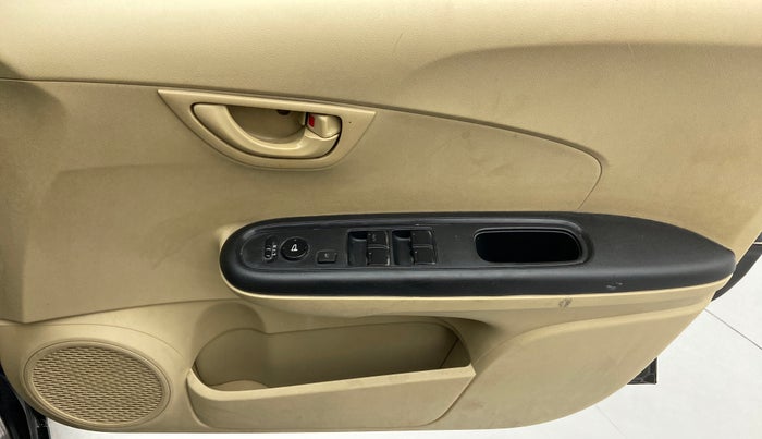 2018 Honda Amaze 1.2 S (O) MT I VTEC, Petrol, Manual, 46,573 km, Driver Side Door Panels Control