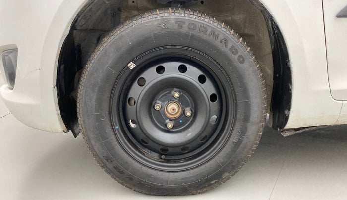 2014 Maruti Swift VDI, Diesel, Manual, 67,932 km, Left Front Wheel