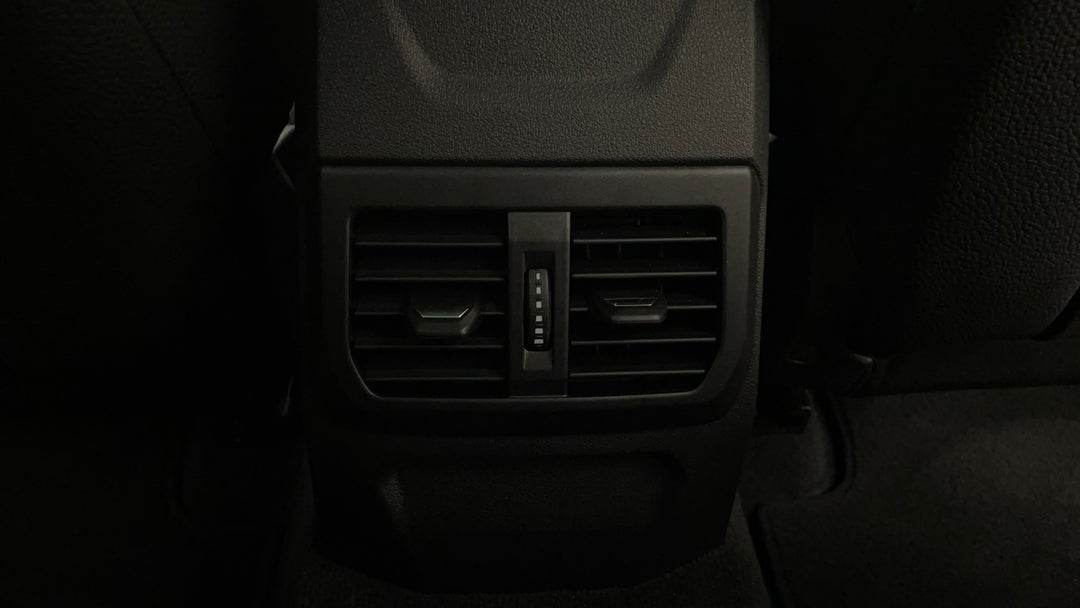 Rear A/C Vent