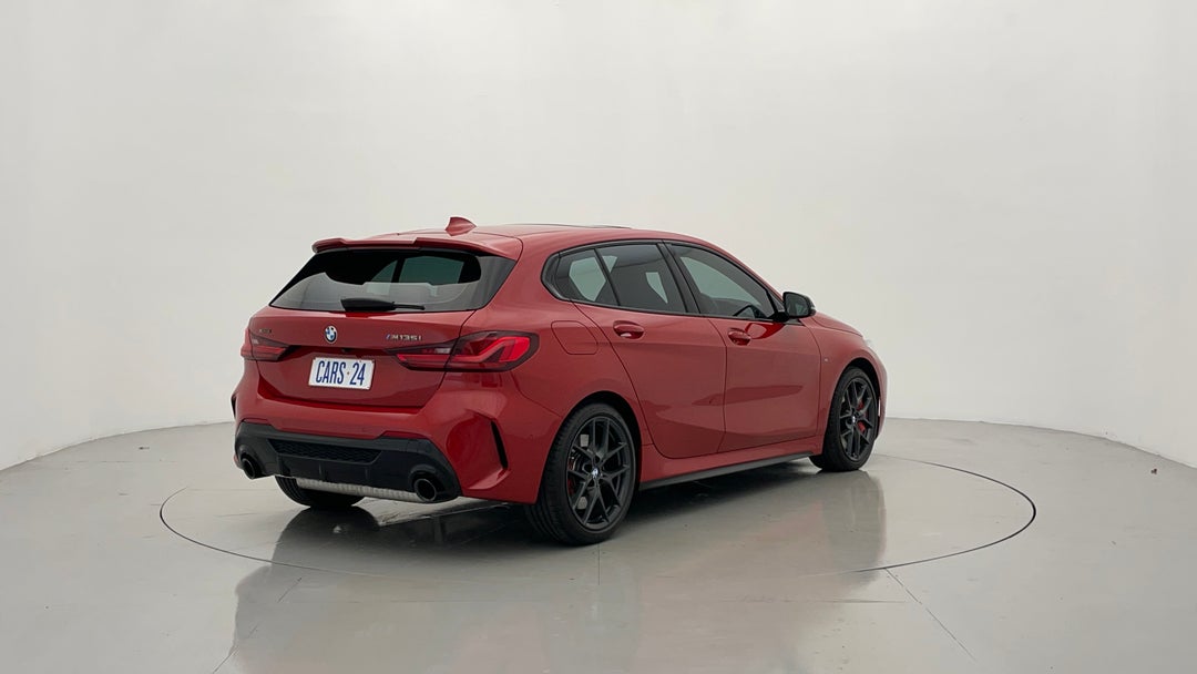 Right Back Diagonal (45- Degree) View