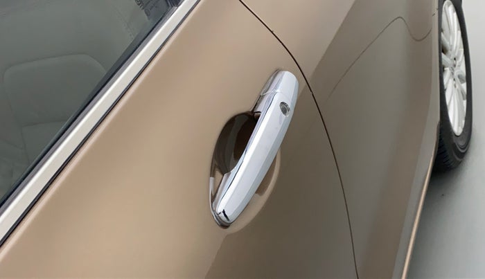 2018 Maruti Dzire ZXI AMT, Petrol, Automatic, 10,064 km, Front passenger door - Door handle sensor not working
