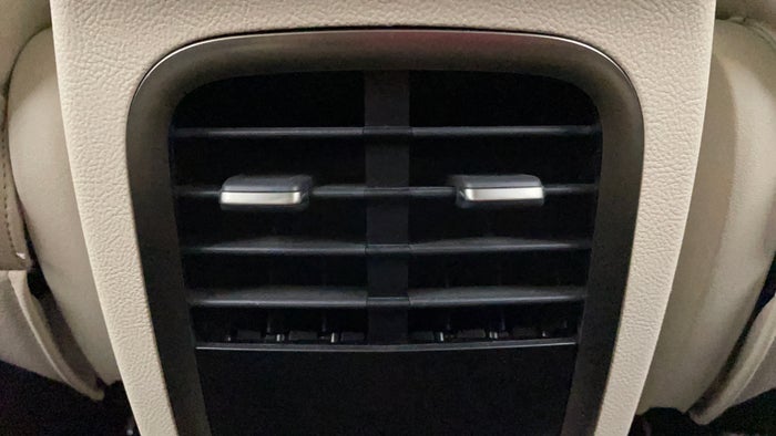 Lincoln MKC-Rear AC Vents