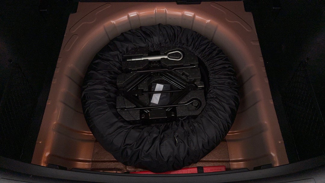 2023 MG Zst Core, Automatic, 11897 km, Spare Wheel