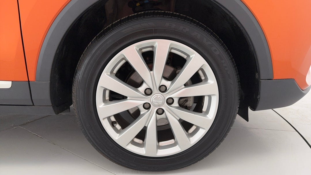 2023 MG Zst Core, Automatic, 11897 km, Right Front Wheel