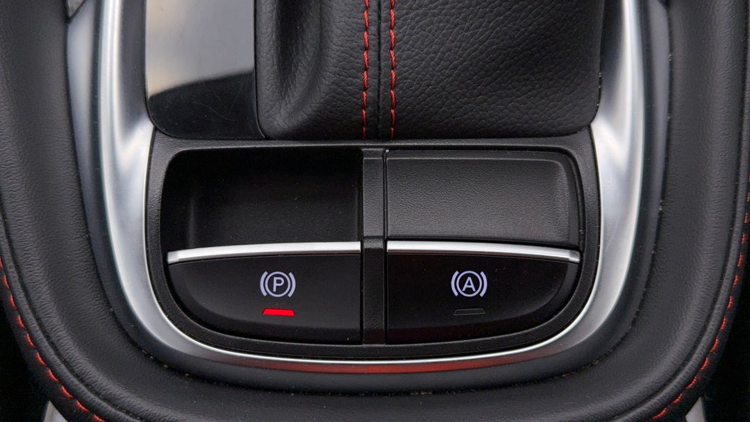 2023 MG Zst Core, Automatic, 11897 km, Handbrake