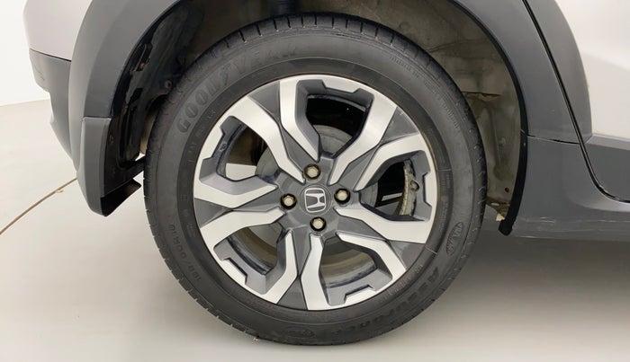 2017 Honda WR-V 1.5 i-DTEC VX MT, Diesel, Manual, 32,617 km, Right Rear Wheel