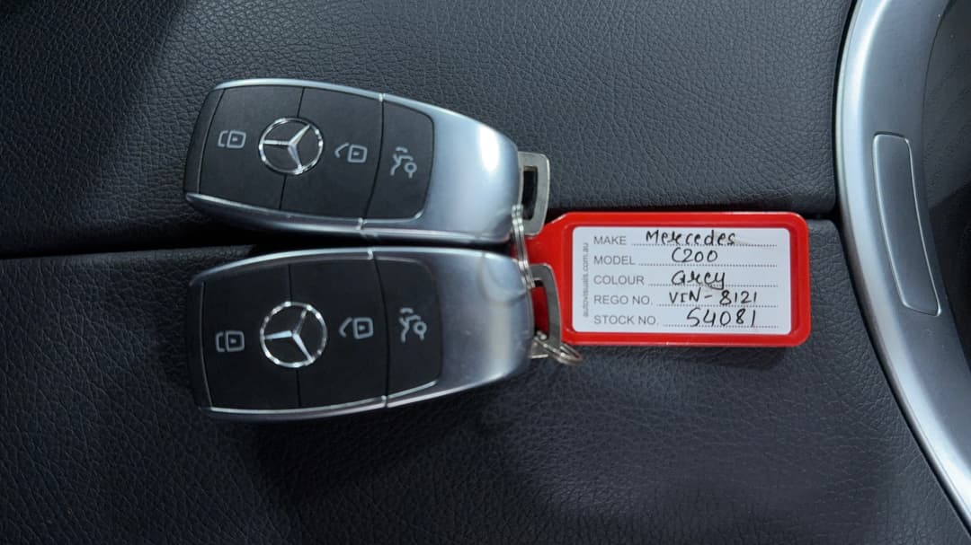 2021 Mercedes-benz C200 C200, Automatic, 44789 km, Key Close-up