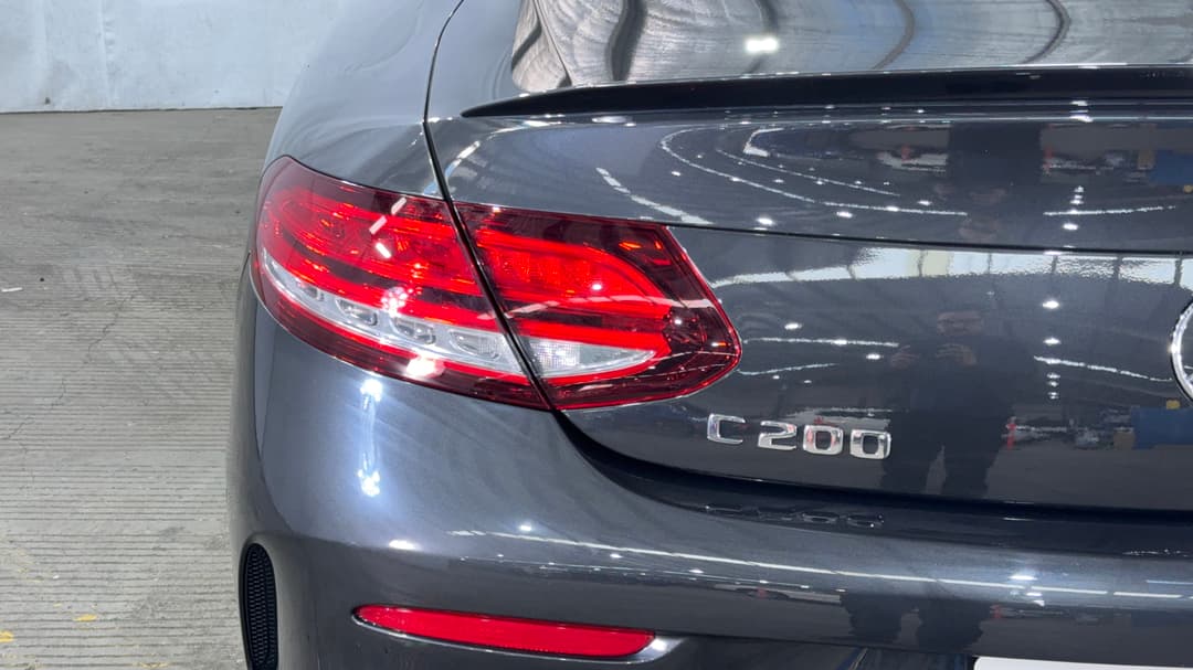 2021 Mercedes-benz C200 C200, Automatic, 44789 km, Badge (Boot Left Side)