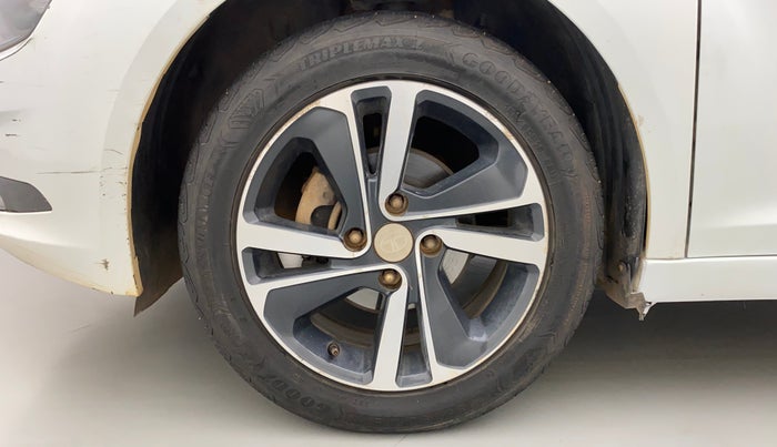 2020 Tata ALTROZ XZ DIESEL, Diesel, Manual, 58,107 km, Left Front Wheel