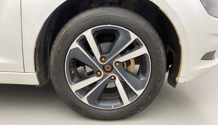2020 Tata ALTROZ XZ DIESEL, Diesel, Manual, 58,107 km, Right Front Wheel