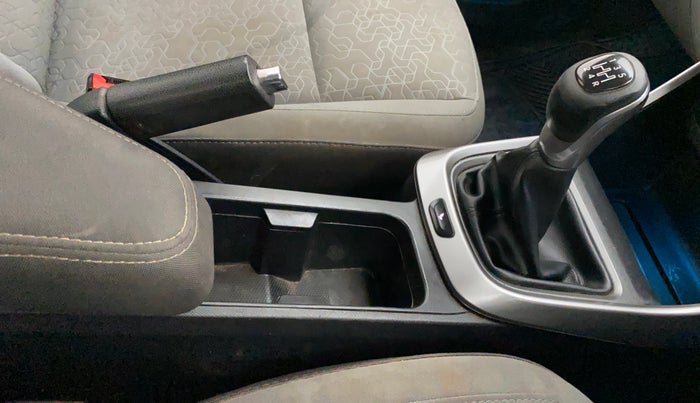 2020 Tata ALTROZ XZ DIESEL, Diesel, Manual, 58,107 km, Gear Lever