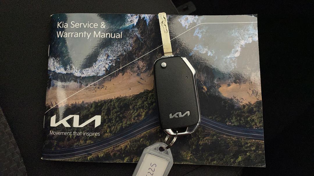2023 Kia Sportage S (fwd), Automatic, 45452 km, Key Close-up